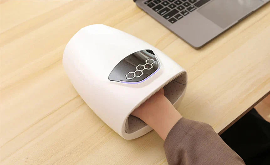 HexoPalm™ – Elektrisches Handmassagegerät mit Wärme- & Kompressionsfunktion